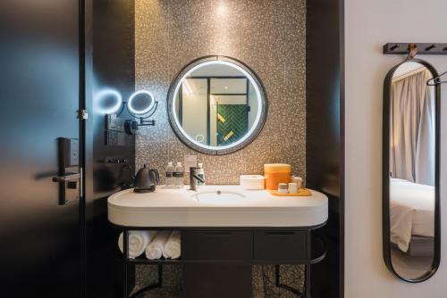 Superior Double Room image 3