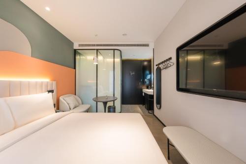 Superior Double Room image 2