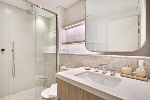 Designer Apartments in Kensington Waters, MBR City, with Pool Gym Sauna & Parking near Downtown and Creek, Dubaj (zdjęcie 5)