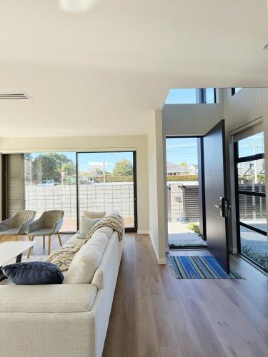 Brand-New Luxury 5 bedroom house in Epsom, Auckland (photo 8)