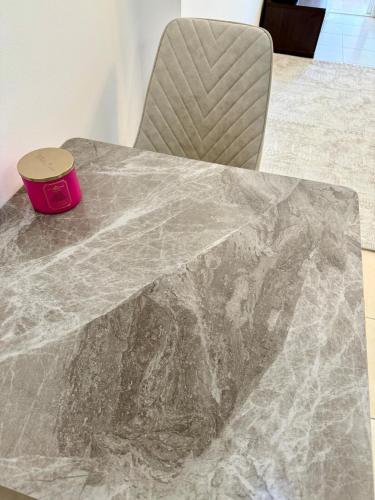 Luxury 1BR studio with Scenic view near Dubai mall - image 11