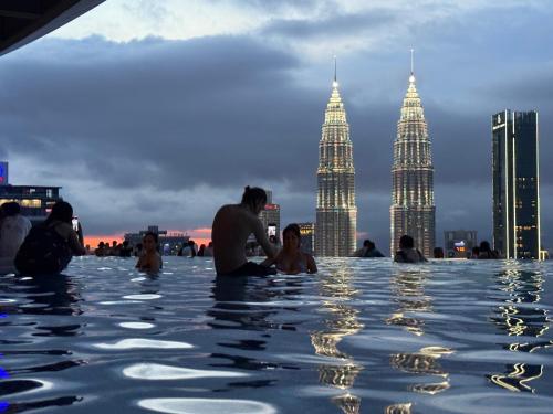 Eaton Residences KLCC By ARMANI - image 9
