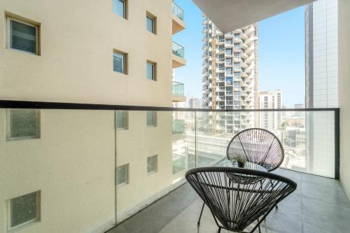 Silkhaus Premium 1BR Stay in Jumeirah Village, Дубай (фото 2)