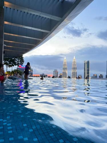Eaton Residences KLCC By ARMANI - image 11