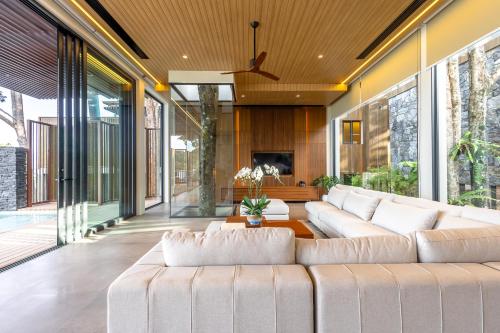 Sinae Residence Room Type - Deluxe Two-Bedroom Villa