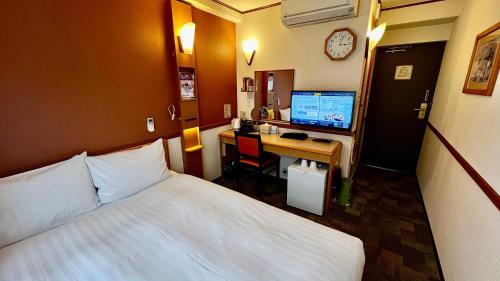 東横 INN 新横浜駅前本館ダブルルーム（喫煙）
