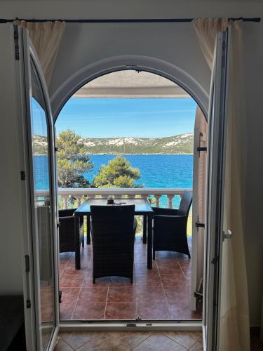 ระเบียง/ชานเรือน, Apartman Didovic in สตารา โนวาเลีย