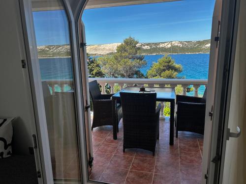 ระเบียง/ชานเรือน, Apartman Didovic in สตารา โนวาเลีย