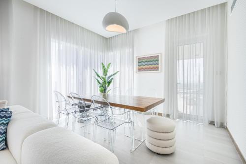 Brand New Canal Home with Terrace by Missoni, Дубай (фото 10)