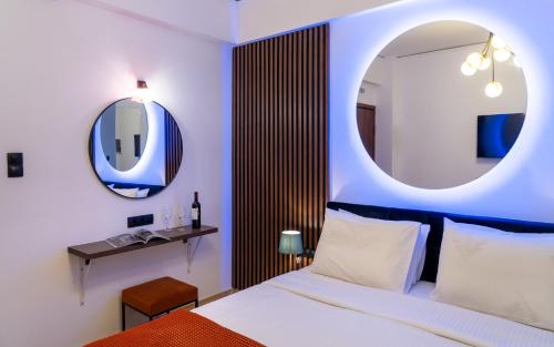 Dema Luxury Suites - Romvis, Atenas