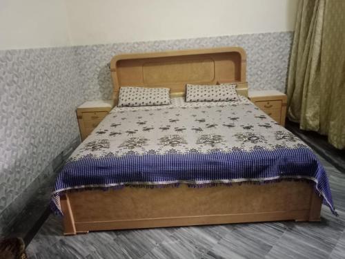 Mian house
