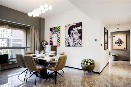 Livbnb-Upgraded 3BR plus Maid's Room, near Five Lux, Dubai (photo 6)