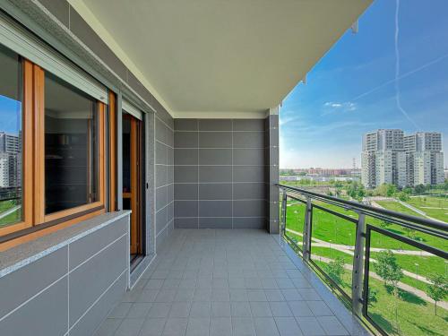 80m2, 7 piano, bilocale con 2 terrazze e 2 bagni in Quartiere Adriano