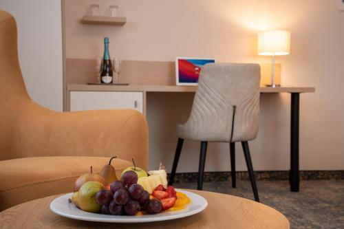 Kikelet Club Hotel - image 4