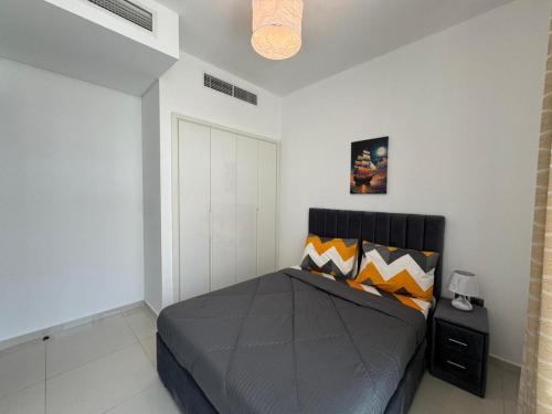 3 Bedroom Villa in Vardon Cluster Damac Hills 2 Peaceful Family Retreat By al sarya Holiday Homes, Dubai (photo 5)