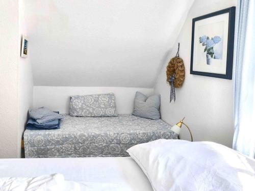 Apartment image 6
