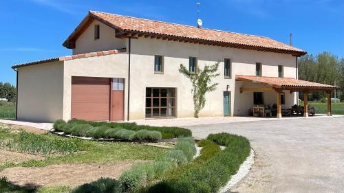 La Casita de la Ribera in Herrera de Pisuerga