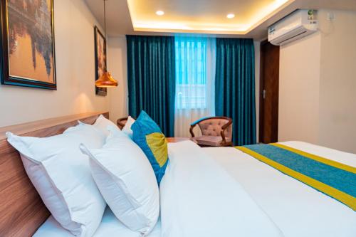Deluxe Single Room with Balcony