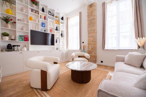 CIA - Chic Flat in Marais with AC, Paris