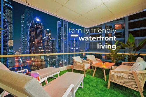 Walk to JBR - Free Baby Gear - Marina View 2BR with Terrace