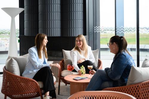 Pub/Ruang Rehat, TRIBE Budapest Airport (Opening June 2025) in Budapest