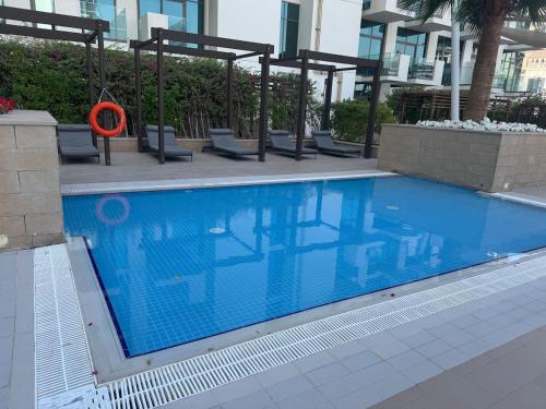 Cosy studio Free Parking Free unlimited drinkable water Near Downtown, Дубай (фото 6)