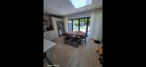 Beautiful and spacious home in South Circular Rd, Dublín (foto 8)