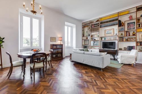 Elegant 3-Bedroom Apartment in Piazza Mazzini, Roma