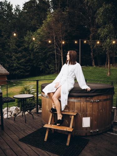 Osada Poli Koniaków - Panoramiczny Domek nr 4 z Prywatną Balią i Hydromasażem