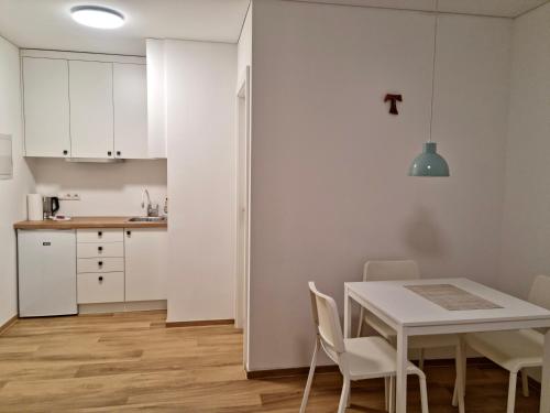 Studio Apartment Zara 4