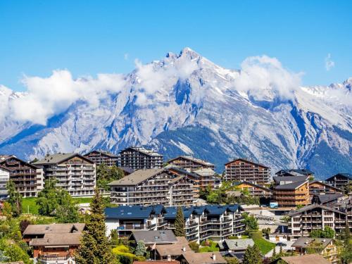 Apartment Zanfleuron A1 by Interhome in Nendaz