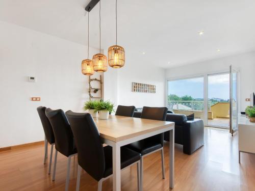Apartment Sun Village I by Interhome in Palau-saverdera