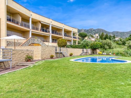 Apartment Sun Village I by Interhome in Palau-saverdera