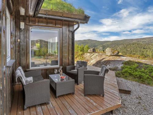 Holiday Home Utsikten by Interhome in Tjaldal