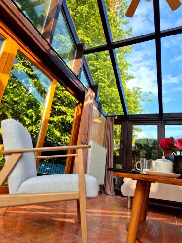 View, Cosy Cottage in Braunfels