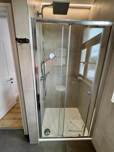 Brentwood Guest House - image 4