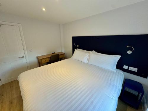 Brentwood Guest House - image 6