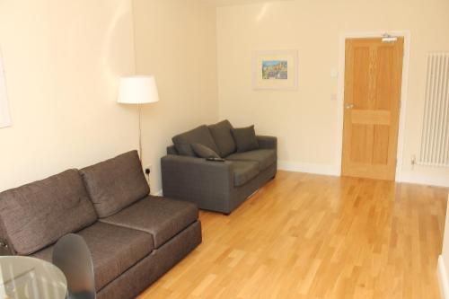 Brentwood Guest House - image 5