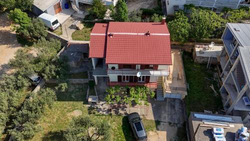 Apartment Sunny - Location saisonnière - Starigrad-Paklenica