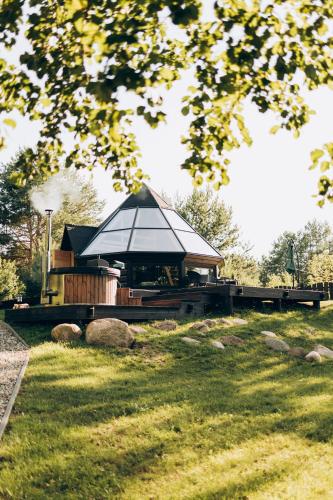 Osada Poli - Domek Panoramiczny nad Narwią z Prywatną Balią i Hydromasażem