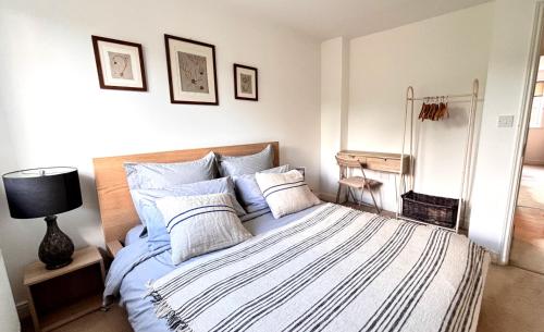 Guest Rooms Apsley Lock in Hemel Hempstead