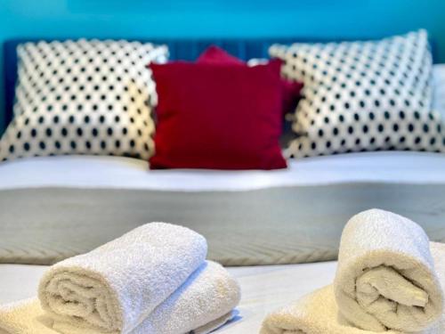 Trendy Studio Near Tube in Shepherds Bush Hotspot - Pass the Keys - image 7