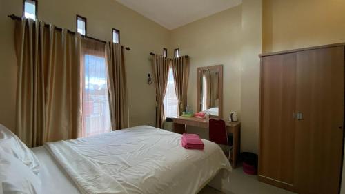 Toraja Lodge Room Type - Superior Double Room