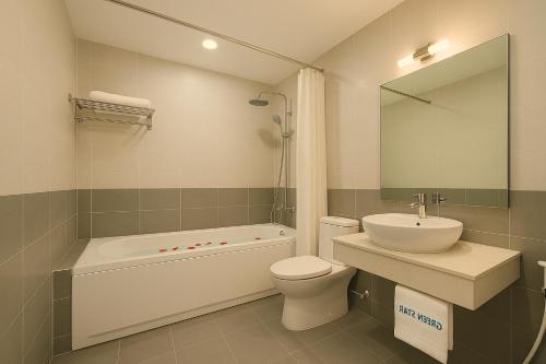 room detail thumbnail 2