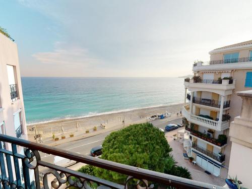 Grand 2P face mer avec balcon, parking, piscine et spa en centre-ville à Menton - FR-1-196-284 - Location saisonnière - Menton