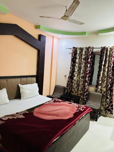 Hotel hill veiw - Wadgaon