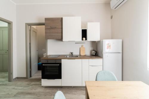 GuestHost - Lovely Apartment in Barletta, Барлетта (фото 8)