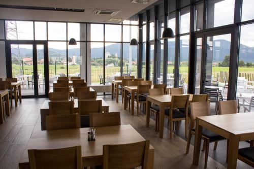 Restoran, Hotel Lika Sjever in Brinje