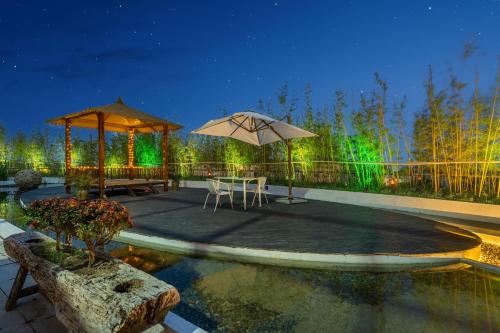 Manli Hotel Shanghai Pudong Airport Branch -Provide free shuttle buses to Pudong Airport and Disneyland