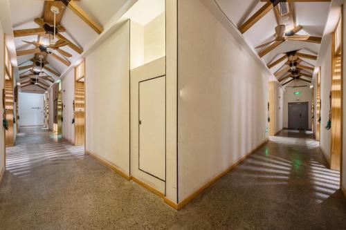 Manli Hotel Shanghai Pudong Airport Branch -Provide free shuttle buses to Pudong Airport and Disneyland